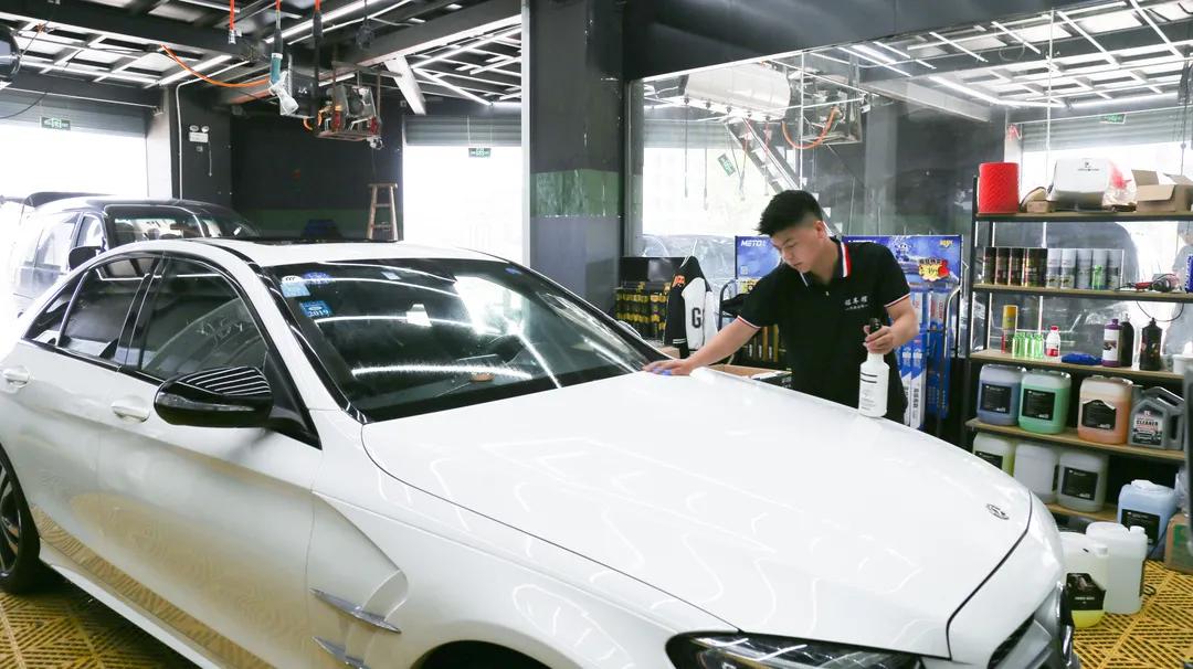 <b>【创业学子回访】王彬师哥，谁的新榜样？</b>