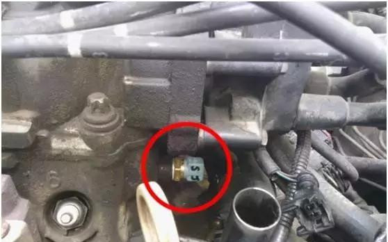 <b>汽车水温传感器检测及维修方法</b>